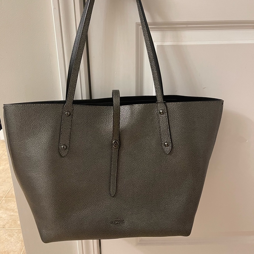 Coach tote in gunmetal